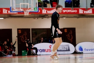 Stefan Vaaks korvpalliväljakul